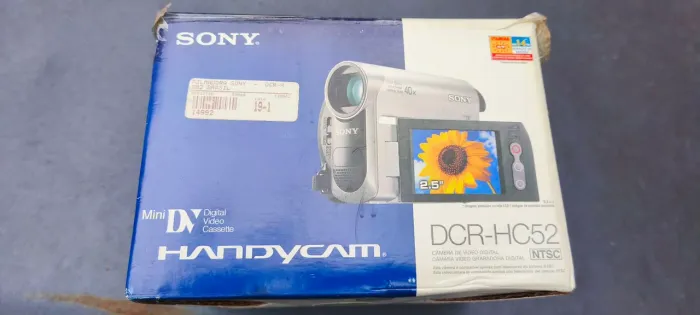Filmadora Sony Handycam DCR-HC52 MiniDV - Na Caixa (Relíquia de Garimpo)