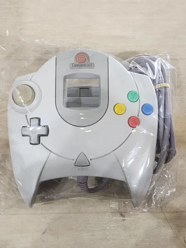 Controle original seminovo de Dreamcast