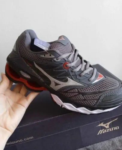 Tenis bom e barato Mizuno