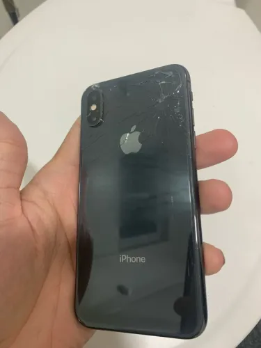 iPhone com defeito bloq/trincado