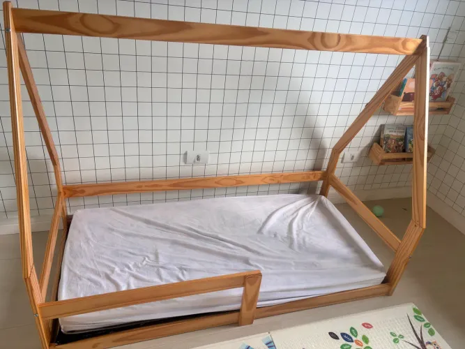 Cama Montessori casinha 