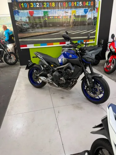 YAMAHA MT-09