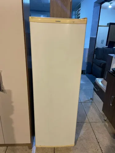 Geladeira cônsul slim usada