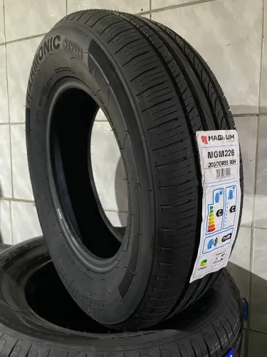 Pneus Novos Magnum 205/70 Aro 15