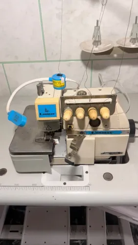 Máquina Interlock Industrial Lannmax LM-205L Completa com Mesa