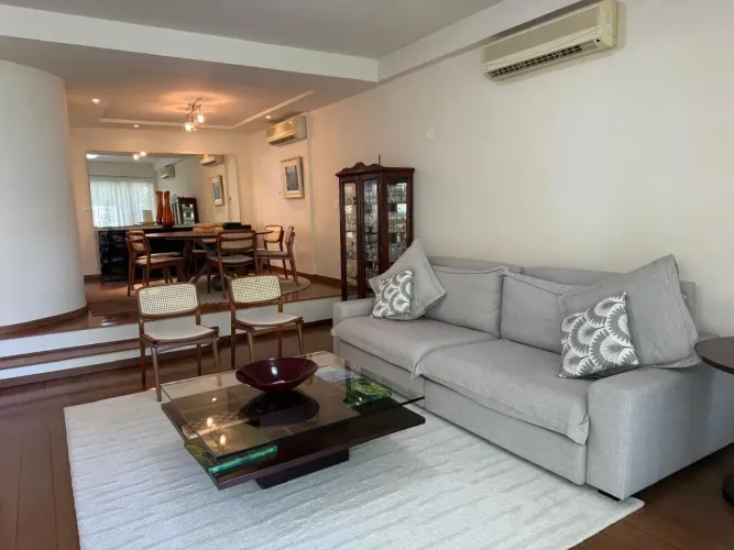 Conforto, sofisticação e localização privilegiada no Jardim Botânico!
