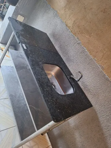 Balcão inox e pia mármore