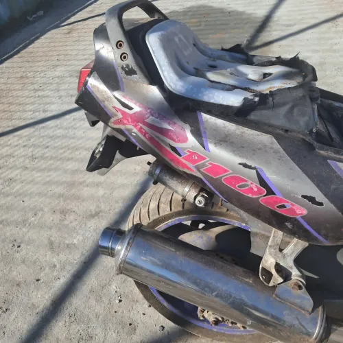 Suzuki. 1.100cc quase tudo