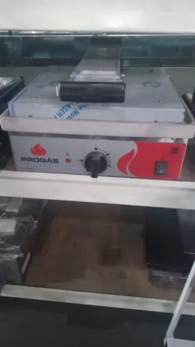 Prensa Sanduicheira Grill Elétrica 45cm Alumínio Progás PRA-45E -220V