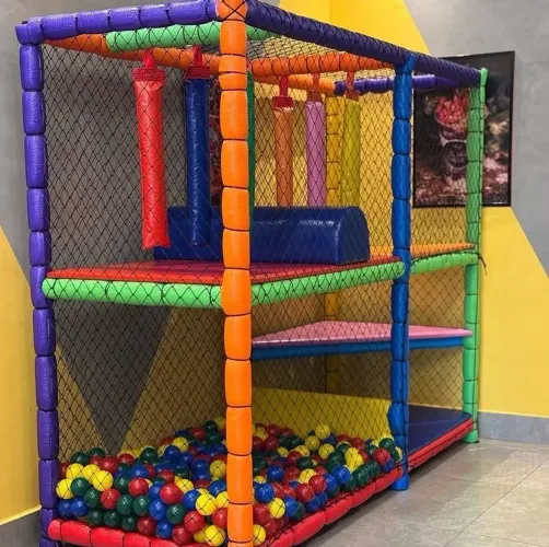 Kid play 2.00 de altura x 2.00 de comprimento x 60cm de largura