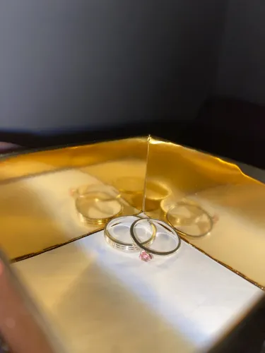 Conjunto Prata 950 - Aliança + Anel Solitário com Pedra Rosa