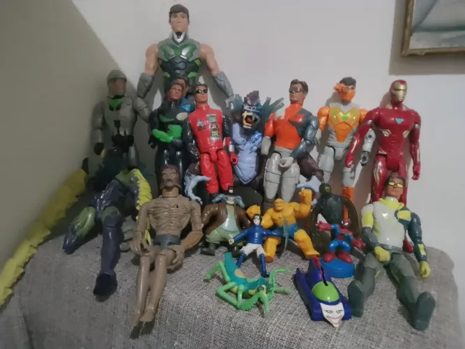 Lote de brinquedos antigos
