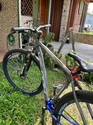 Bicicleta aro 29 pra vender logo