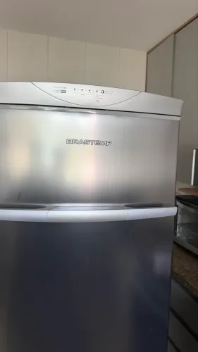 Freezer inox com defeito