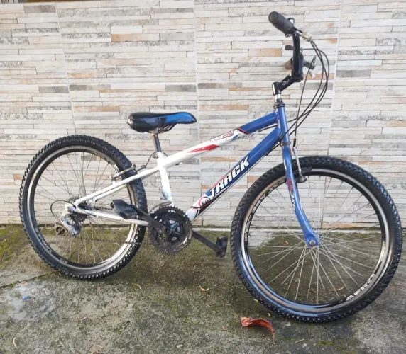 Bicicleta aro 24 com marchas