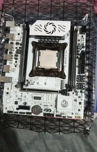 Kit Xeon Soto x99 + E5 2680 v4