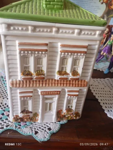 Casinha cerâmica weiss