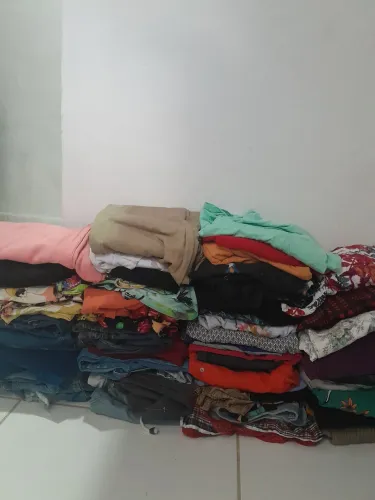 Vendo lote de roupas