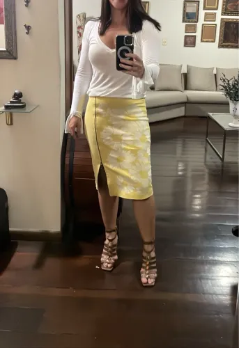 Saia bordada