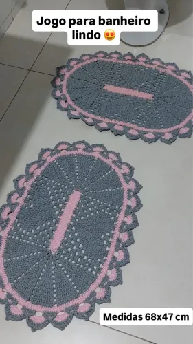 Lindos jogos de tapetes de crochê, para banheiro/quarto!