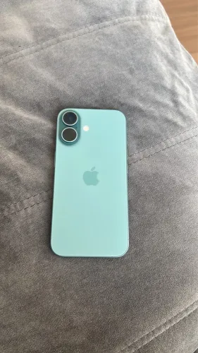 iPhone 16