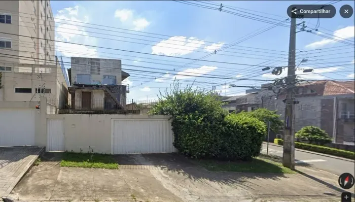 Terreno a venda no Santa Cândida Curitiba