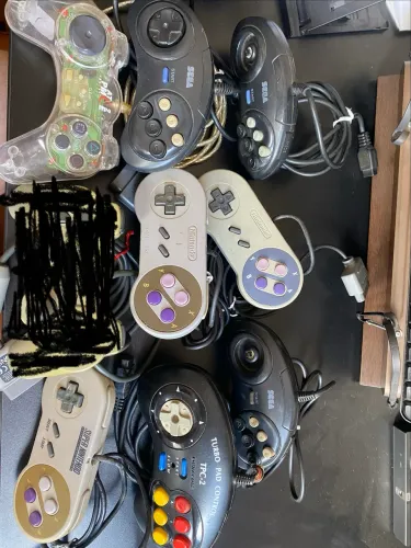 Lote 8 controles snes playstation mega drive paralelos com defeito