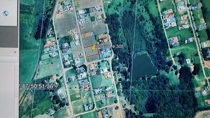 Terreno em condominio fechado, com lago.