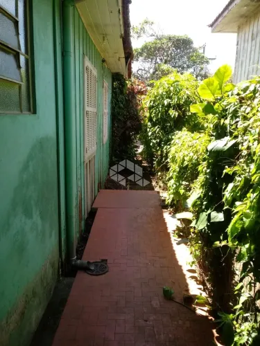 Terreno 9,90 X 30,70 a venda a 40 metros Av. Teresópolis por apenas 280 mil reais