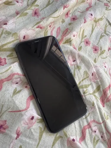 iPhone 11 - 128gb