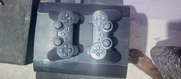 PS3 SUPER SLIM DESBLOQUEANDO 2 CONTROLE