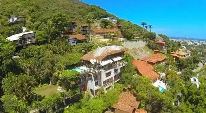 Casa com 5 dormitórios à venda, 856 m² por R$ 4.800.000,00 - Barra da Tijuca - Rio de Jane