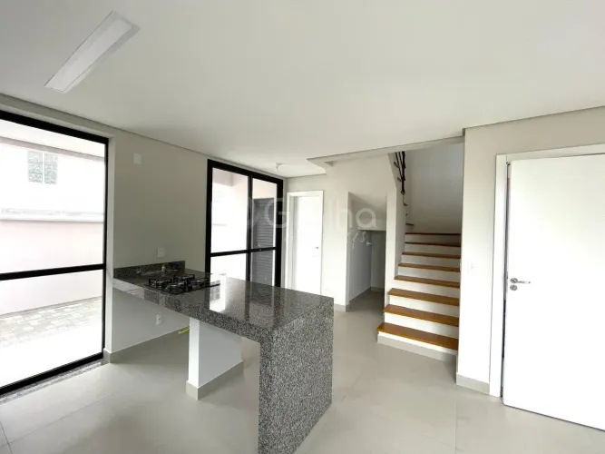 Casa 3 quartos no Carianos.