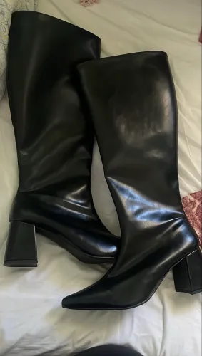vendo bota em otimo estado