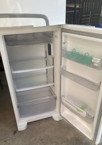 Geladeira Consul frostfree