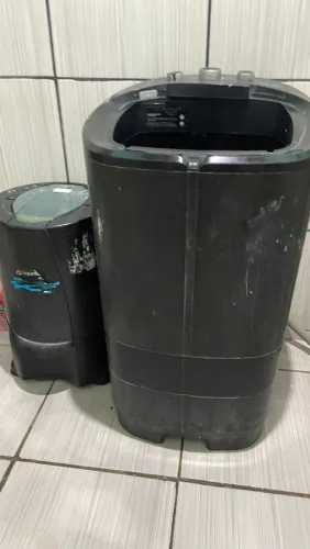 Vende-se máquina e centrífuga 