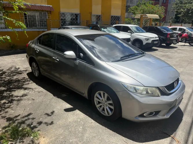 Honda Civic Sedan LXR 2.0 Flexone 16V Aut. 4P 2014