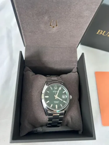 Relógio Bulova Surveyor Automático Verde (96B429)