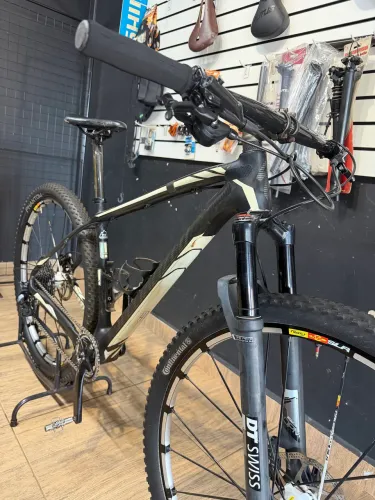 ? SPECIALIZED STUMPJUMPER HT COMP CARBON - FULL UPGRADE ?