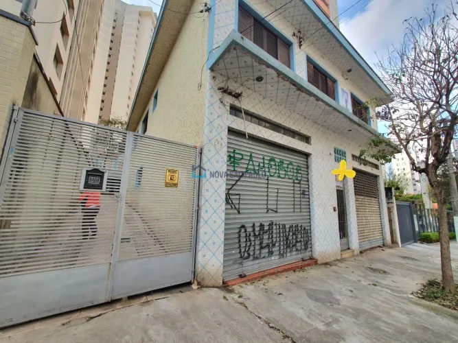 Excelente área comercial ou residencial ao lado do metrô Saúde! Oportunidade!
