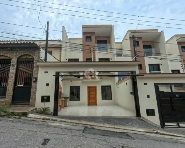 Sobrado alto padão com 3 dormitorios (3 suites) , 2 vagas de garagem a venda no Parque vit