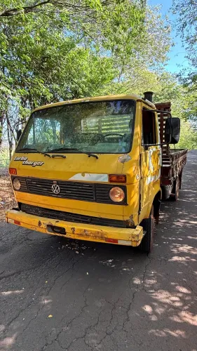 Vende-se Caminhão VW/6-90 1984/1985 