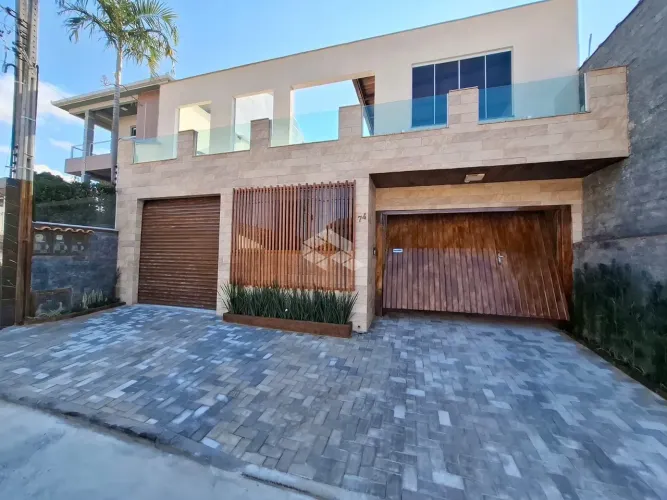 Casa com 5 quartos/dormitórios no bairro Bom Viver, em Biguaçu - SC
