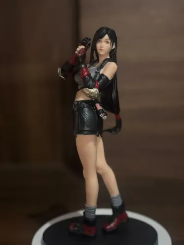 Action Figure Tifa Final Fantasy 7