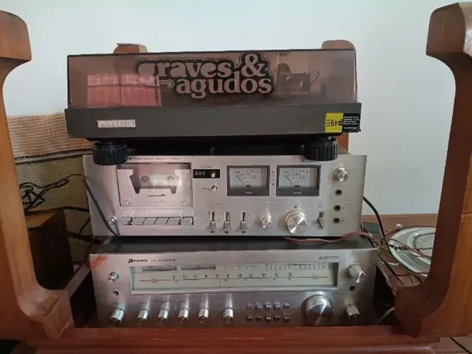 Som Polyvox vintage anos 80 funcionando