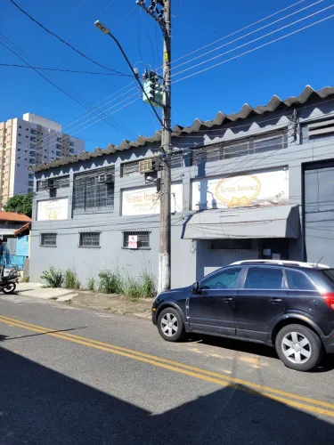 Alugo galpão comercial no centro de Jacareí