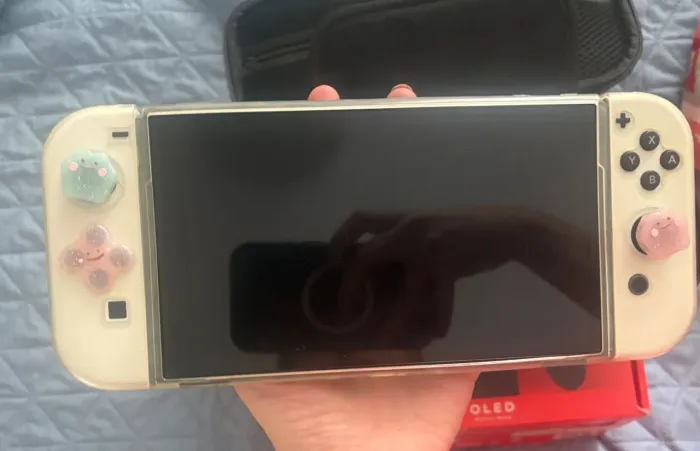 Nintendo Switch Oled novo + capa zelda que brilha no escuro e capa transparente protetora