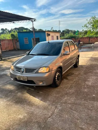 Renault Logan Expression Hi-flex 1.6 8V 4P 2010