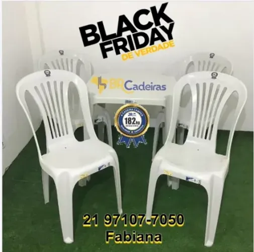 Mesa com cadeiras reforçadas