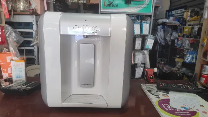 Purificador de água Electrolux 